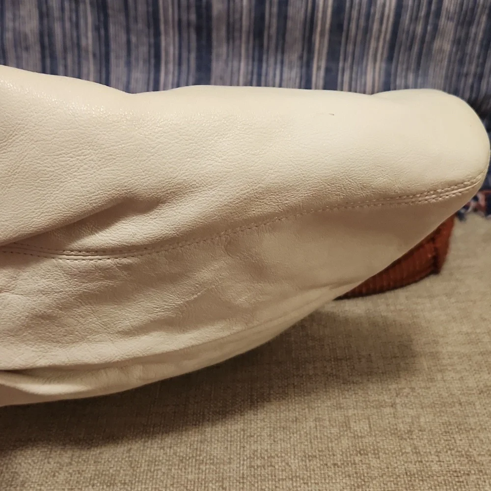 Coach F17605 Ashley Leather Hippie Bag Cross Body Purse White Silver Shoulder - Picture 7 of 10